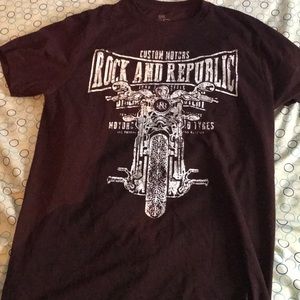Tee shirt